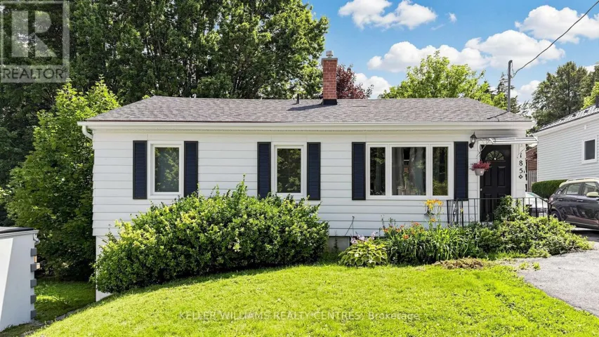 LOWER - 185 NEWTON STREET, Newmarket (Gorham-College Manor), Ontario L3Y3K6