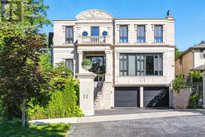 10 HILLAVON DRIVE, Toronto (Princess-Rosethorn), Ontario M9B2P5