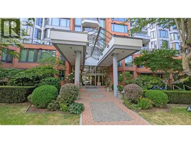 411 2201 PINE STREET, Vancouver, British Columbia V6J5E7
