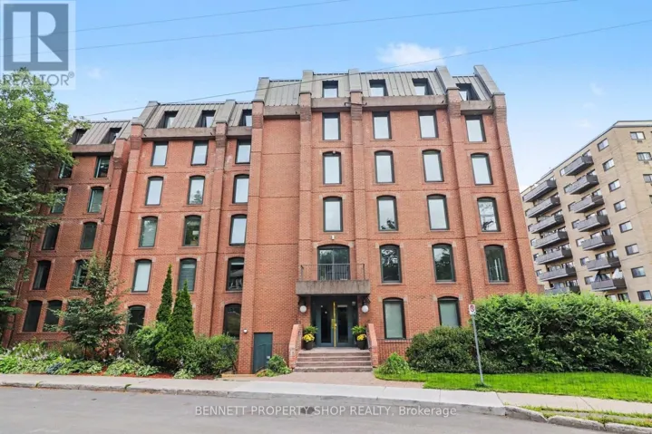 3B - 100 RIDEAU TERRACE, Ottawa, Ontario K1M0Z2
