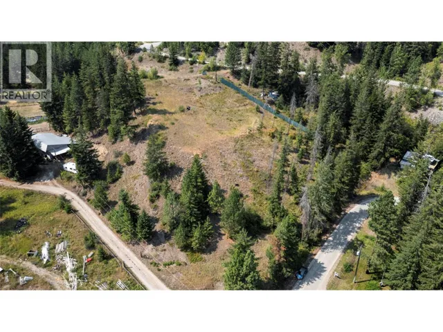 1353 Lee Creek Drive, Lee Creek, British Columbia V0E1M4