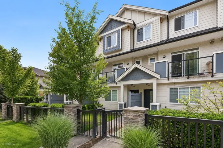 194 13898 64 AVENUE, Surrey, British Columbia V3W1L6