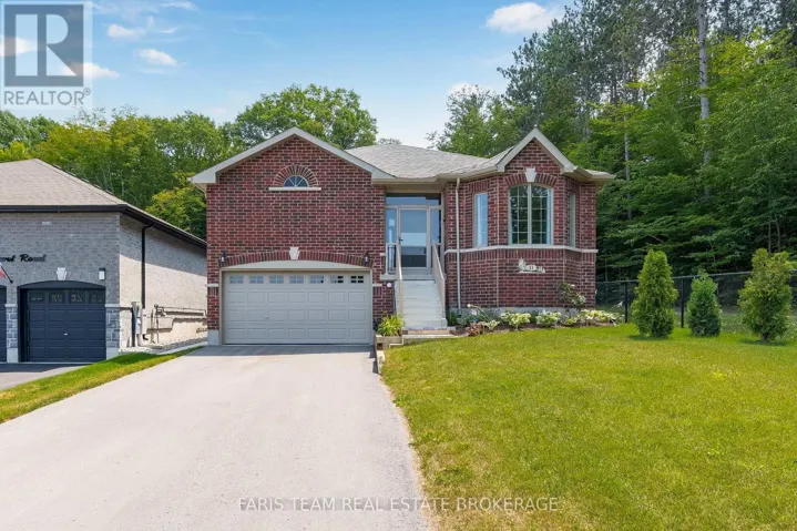 31 REVOL ROAD, Penetanguishene, Ontario L9M0W8