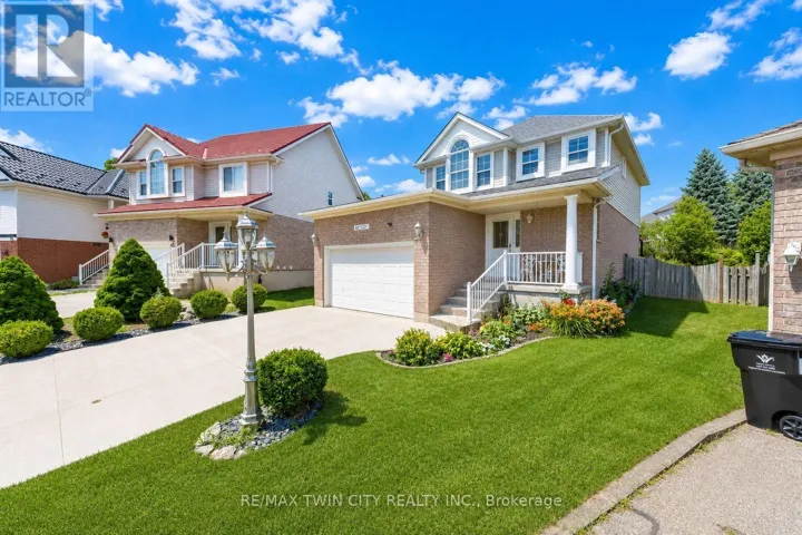 42 BRIARMEADOW CRESCENT, Kitchener, Ontario N2A4C5