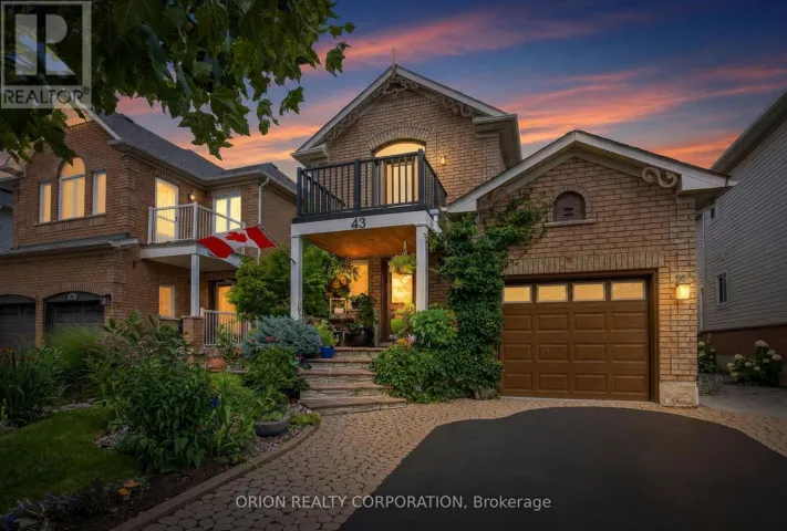 43 LIGHTHOUSE STREET, Whitby (Port Whitby), Ontario L1N9R9