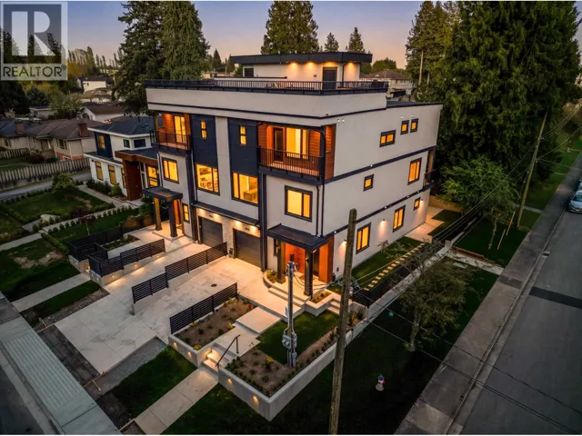 1 8408 17TH AVENUE, Burnaby, British Columbia V3N1N2