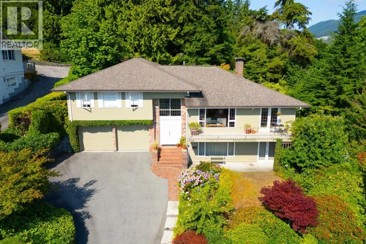 805 YOUNETTE DRIVE, West Vancouver, British Columbia V7T1T1