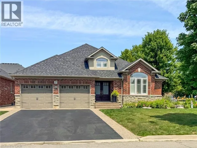 27 CARVER Drive, Binbrook, Ontario L0R1C0