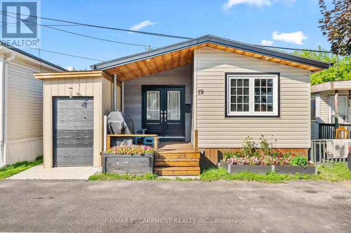 19 - 3233 DERRY ROAD E, Mississauga (Malton), Ontario L4T1A8