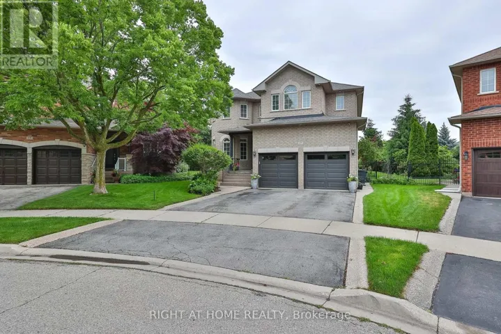 2275 WHITECLIFFE WAY, Oakville (WM Westmount), Ontario L6M4W3
