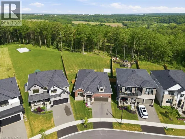115 DAUGAARD Avenue, Paris, Ontario N3L0L6
