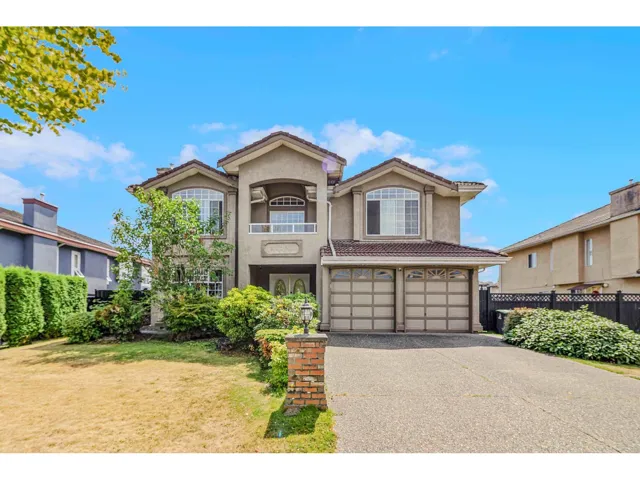 12256 64A AVENUE, Surrey, British Columbia V3W3R8