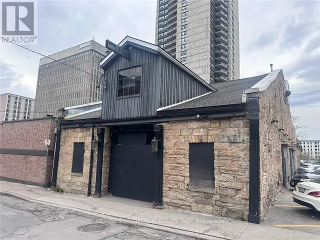 33 BOWEN STREET, Hamilton (Corktown), Ontario L8N3Y6