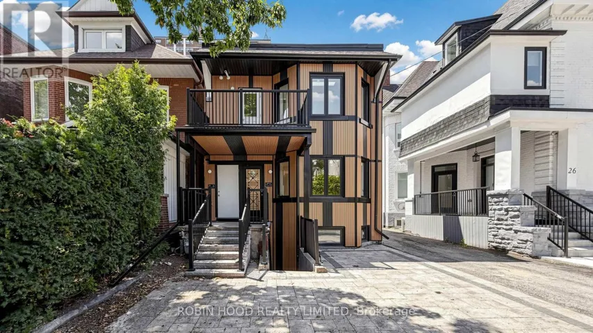 3 - 24 CALLENDER STREET, Toronto, Ontario M6R2H3