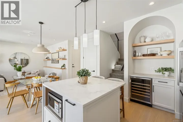 830 Blackbird Pl, Langford, British Columbia V9B6H4