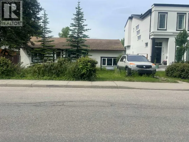 5123 19 Avenue NW, Calgary, Alberta T3B0T1