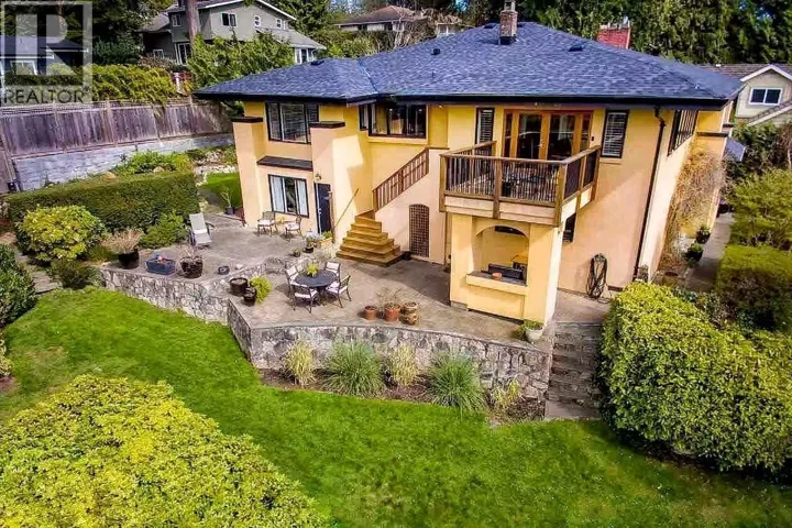 Main Floor 310 ST. JAMES ROAD, North Vancouver, British Columbia V7N1L2