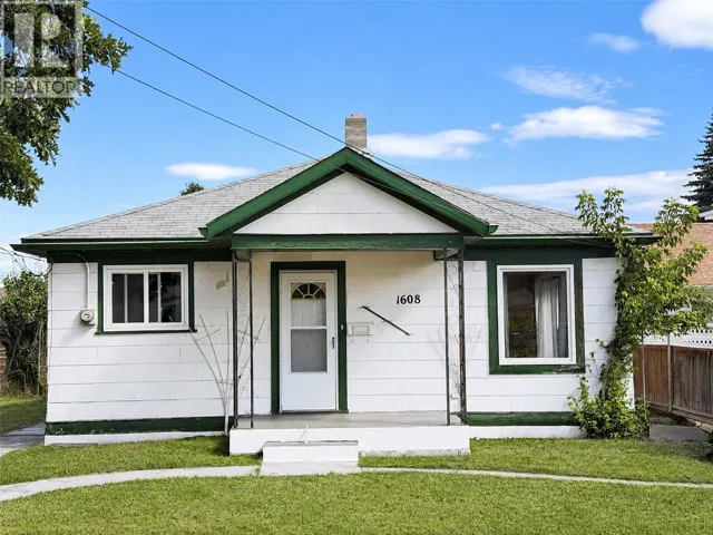 1608 4Th Street N, Cranbrook, British Columbia V1C3L1