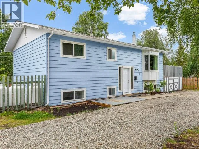 1104 HEMLOCK STREET, Whitehorse, Yukon Y1A4G7
