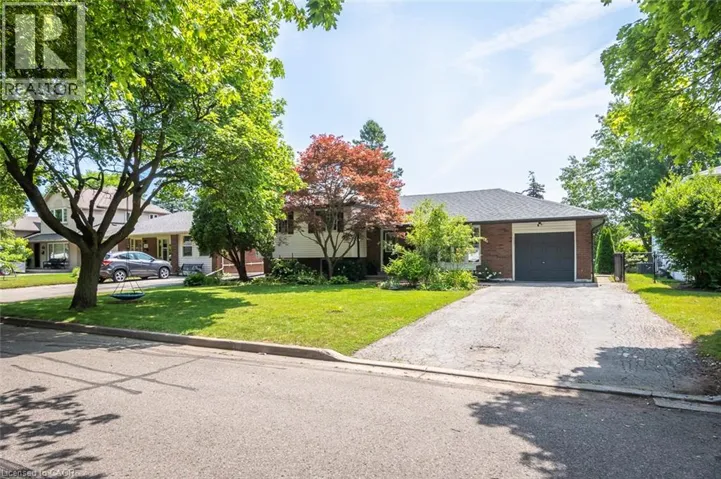 5410 CLIVE Crescent, Burlington, Ontario L7L3P1