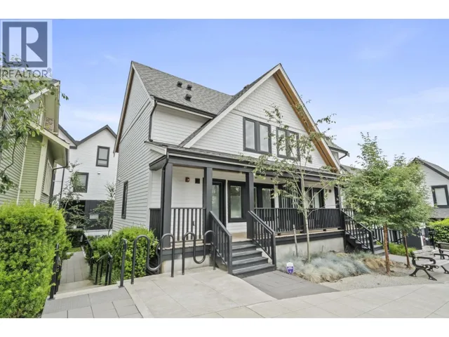 213 1306 LAVAL SQUARE, Coquitlam, British Columbia V3K0H4