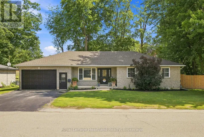 140 JOHN STREET N, Minto, Ontario N0G1Z0