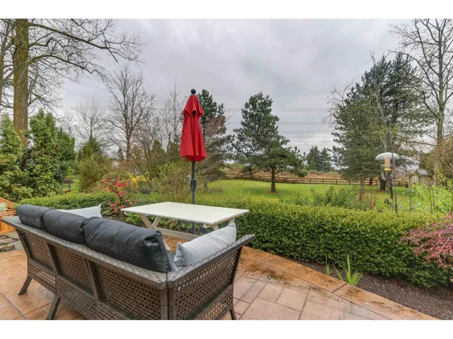 18118 CLAYTONWOOD CRESCENT, Surrey, British Columbia V3S7T5