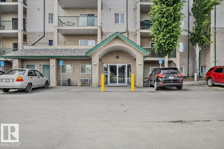 #130 11325 83 ST NW, Edmonton, Alberta T5B4W5