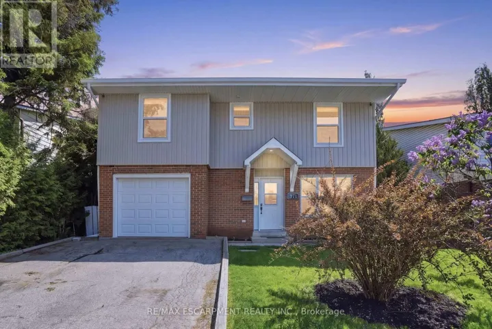 371 BRANTWOOD PARK ROAD, Brantford, Ontario N3P1G8