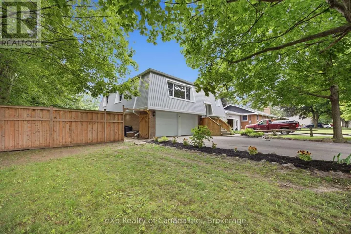 18 QUEEN STREET W, Norwich (Otterville), Ontario N0J1R0