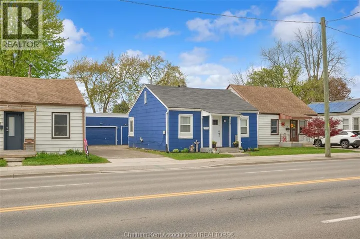 14 McNaughton AVENUE, Wallaceburg, Ontario N8A1R8