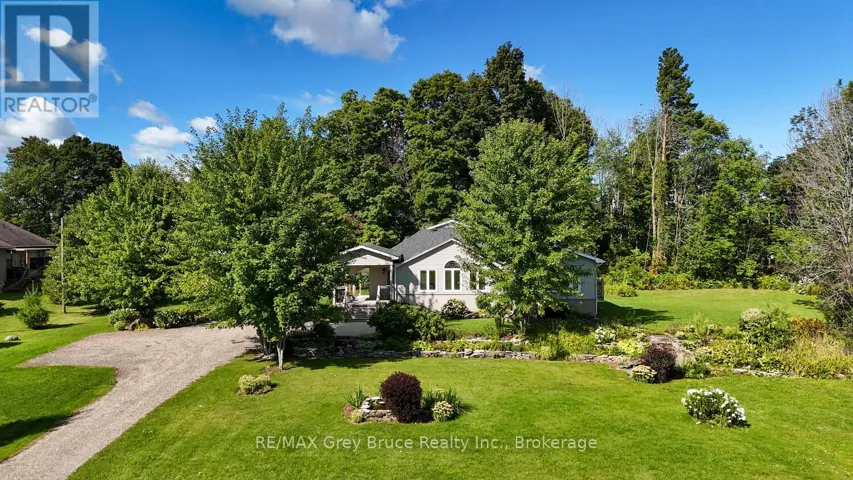 106 DRIVE-IN CRESCENT, Georgian Bluffs, Ontario N4K5N7