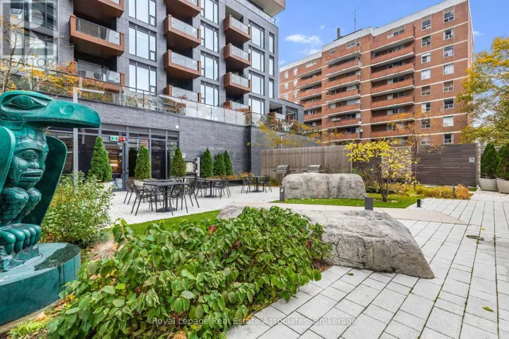 805 - 21 PARK STREET E, Mississauga (Port Credit), Ontario L5G0C2
