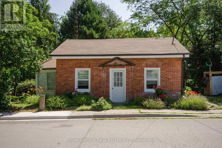 97 JOHN STREET, Port Hope, Ontario L1A2Z5