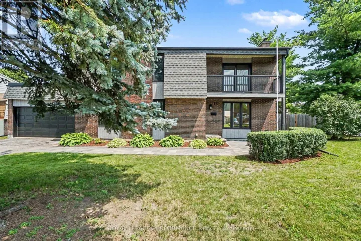13 ELVASTON AVENUE, Ottawa, Ontario K2G3T2