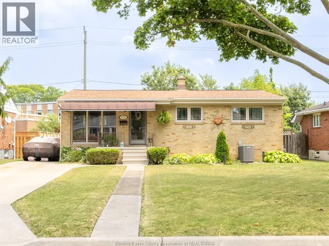 976 WATSON, Windsor, Ontario N8S3T2