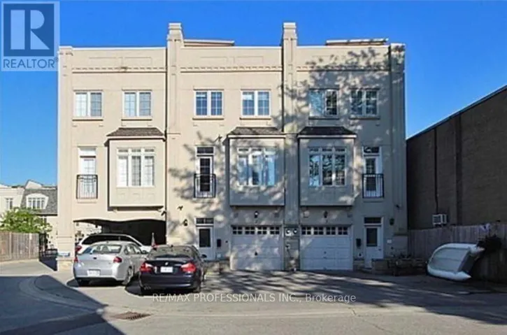 3 - 2351 LAKESHORE ROAD W, Oakville (BR Bronte), Ontario L6L1H4
