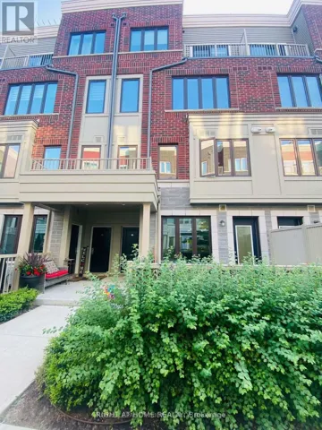24 - 85 EASTWOOD PARK GARDENS, Toronto (Long Branch), Ontario M8W0B2