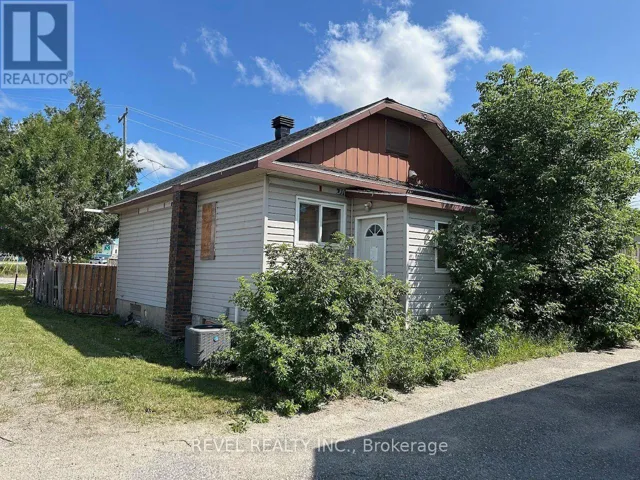 331 LANG AVENUE, Timmins (TS - SE), Ontario P4N1H7