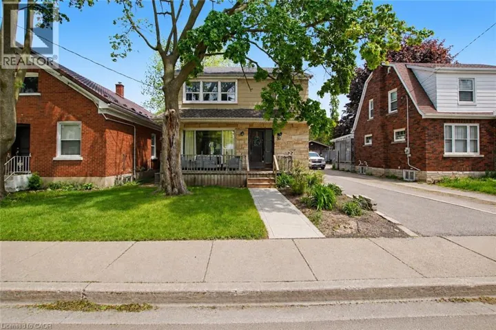 39 HENRY Street, Cambridge, Ontario N1R3W3
