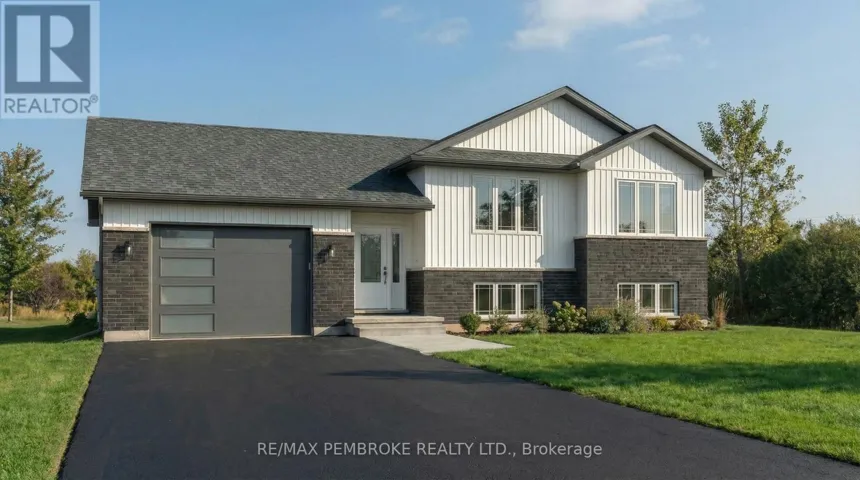 22 EDDY CRESCENT, Pembroke, Ontario K8A0M1