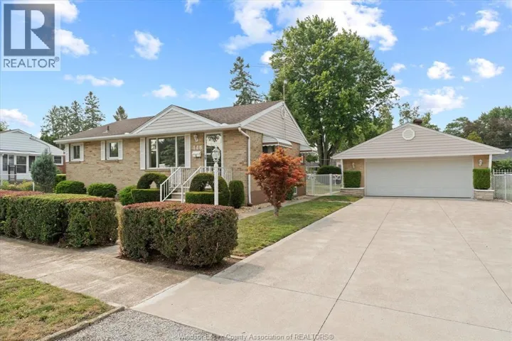 146 DELAWARE, LaSalle, Ontario N9J1S2