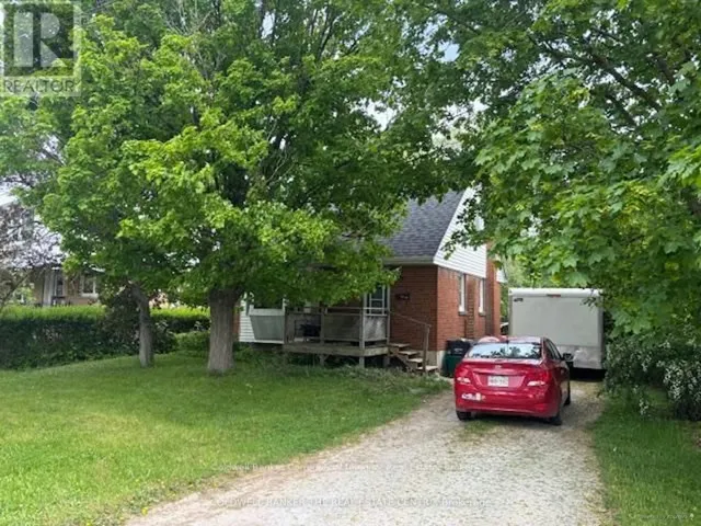 141 BELL STREET, Milton (OM Old Milton), Ontario L9T2A7