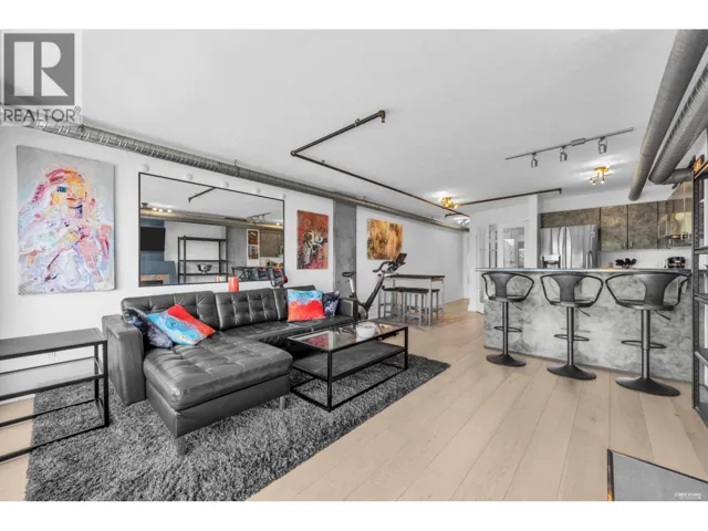 608 27 ALEXANDER STREET, Vancouver, British Columbia V6A1B2