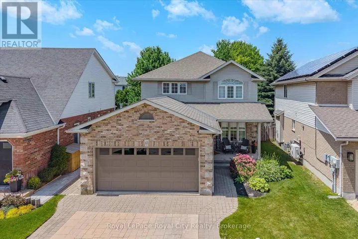 17 CARROLL CRESCENT, Guelph (Clairfields/Hanlon Business Park), Ontario N1G5B7