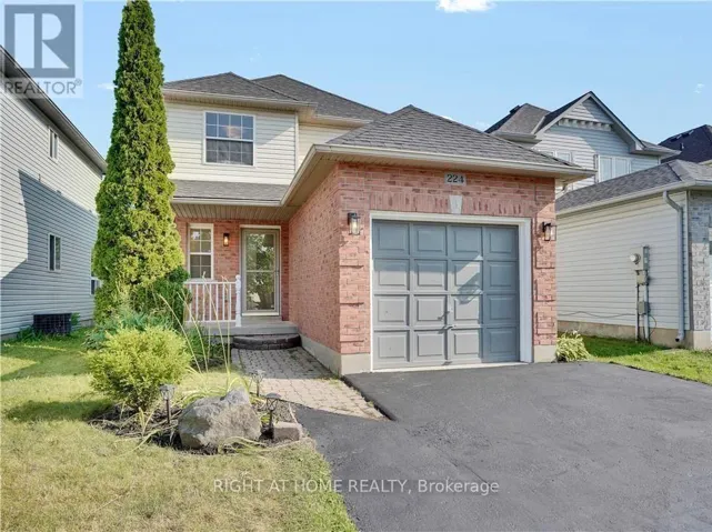 224 HILLTOP DRIVE, North Dumfries, Ontario N0B1E0
