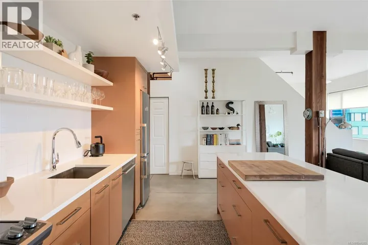303 455 Sitkum Rd, Victoria, British Columbia V9A7N9