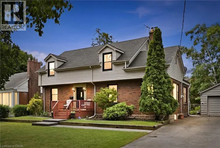 938 CLOVERLEAF Drive, Burlington, Ontario L7T3Y9