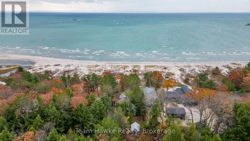 20 SCOTT LANE, Tiny, Ontario L0L2J0