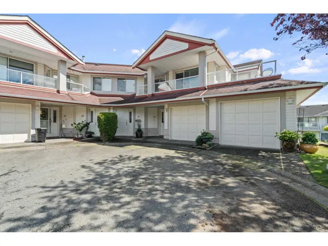 11 31406 UPPER MACLURE ROAD, Abbotsford, British Columbia V2T5L8